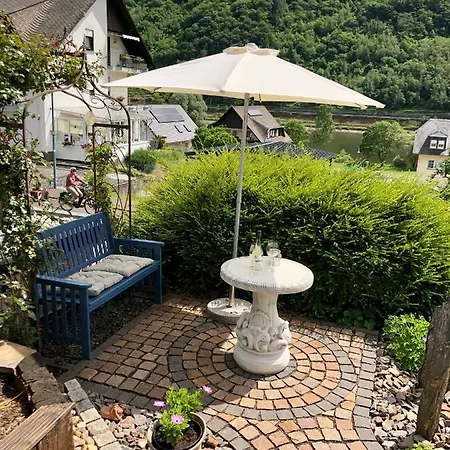 Komfortferienwohnung Mit Traumhaftem Moselblick *